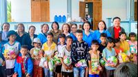 Hội Phụ nữ phường Nha Trang trao 300 suất quà cho người dân và trẻ em thôn Văn Sơn